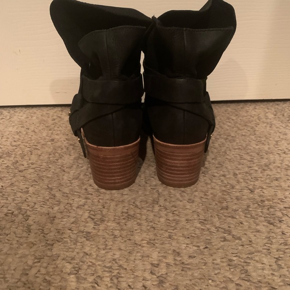UGG Black and Brown Ankle Boots Size 7 - Picture 5 of 7